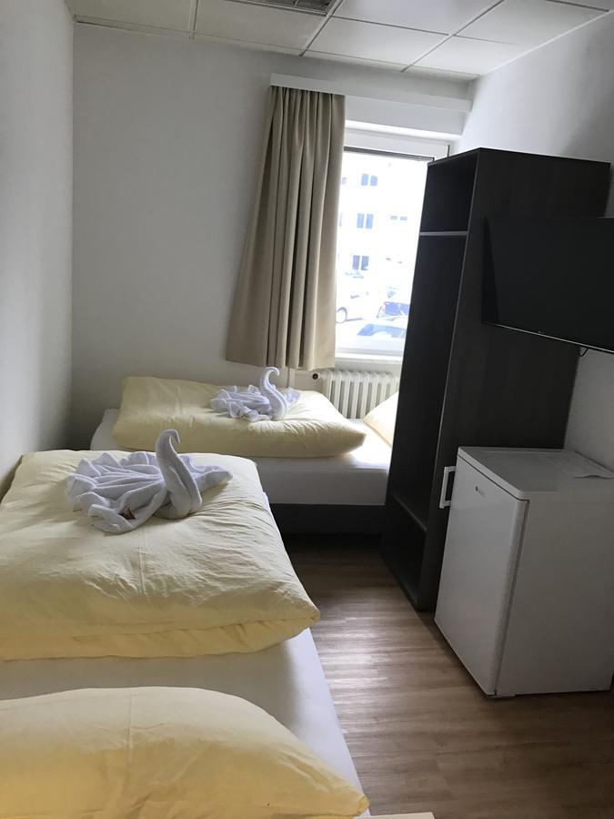 Montagehotel Bed & Steel Linz Exterior foto